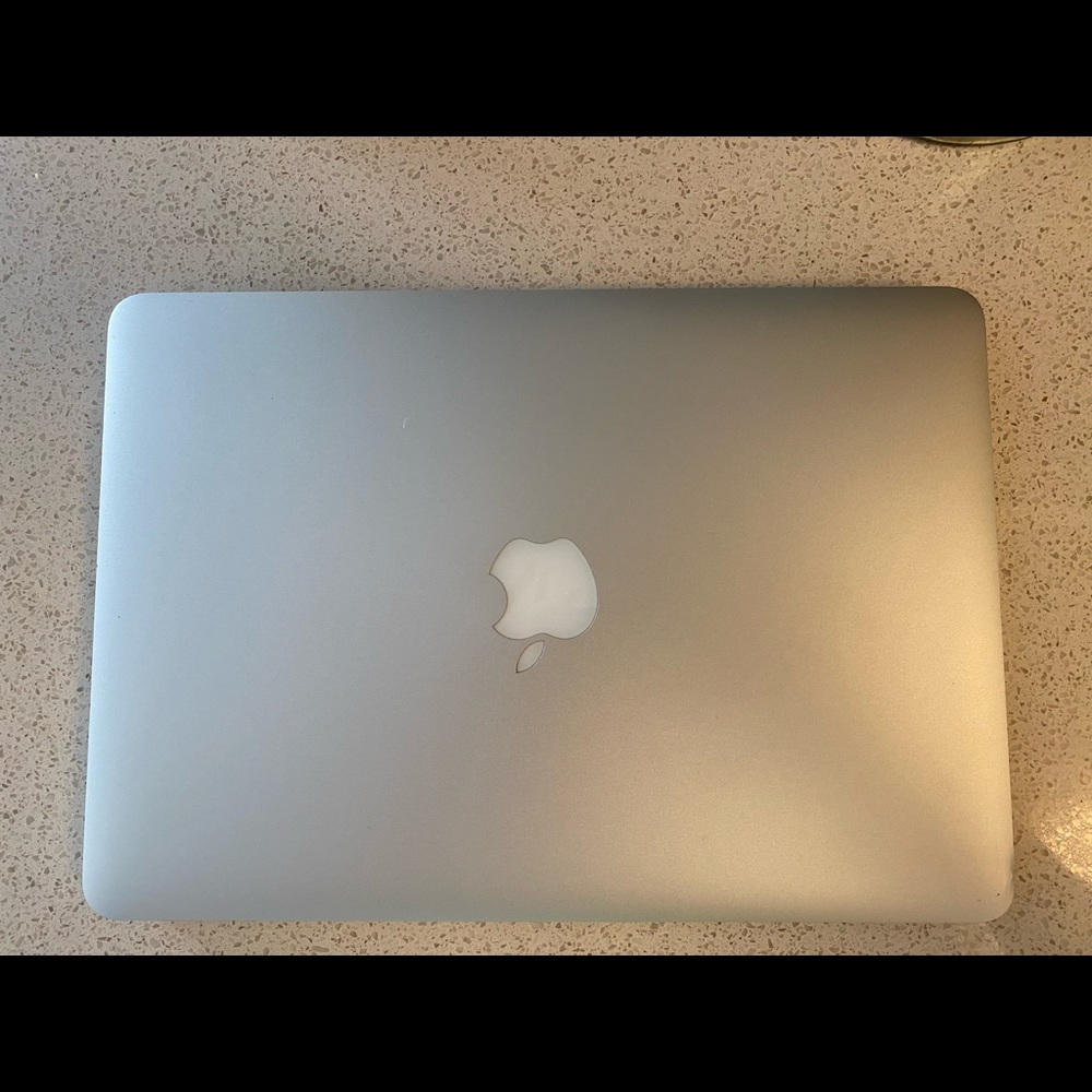 Apple MacBook Pro laptop